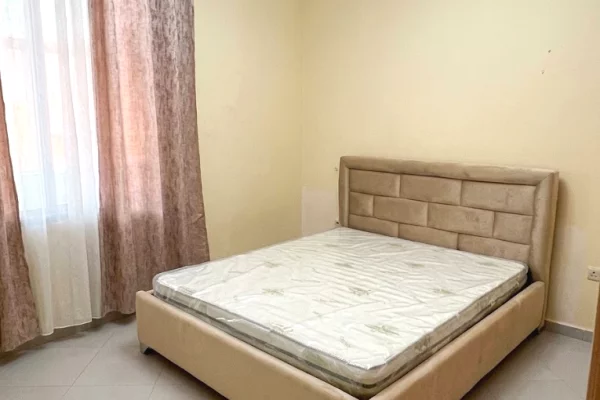 Shtepi me qera Apartament ne Tirane, 2+1, Mobilimi E mobiluar, Pagesa 500  Euro.