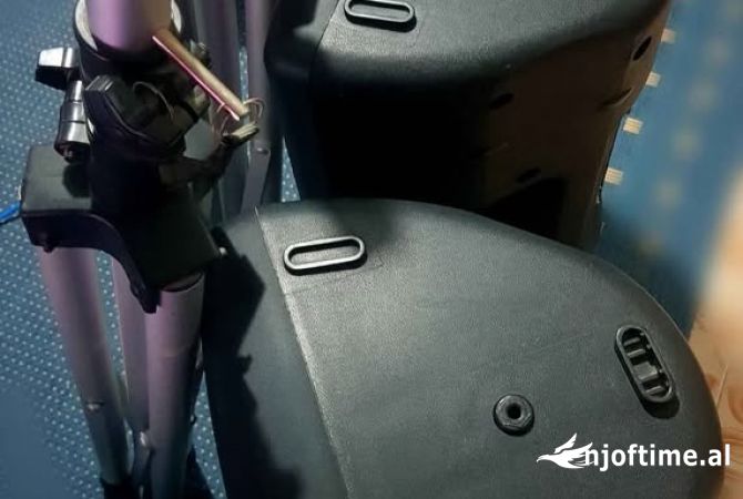  BEHINGER EURO LIVE B215A +STATIVAT +KABLLET PERKATES+ MIKROFON. 750 MIJ LEK TE VJETRA.