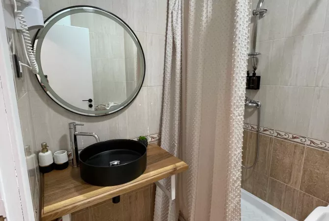 Appartamento in affitto a Tirana 1+1, Arredato