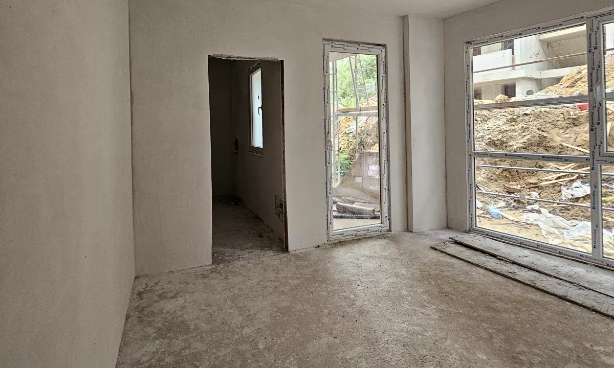 Shtepi ne shitje Apartament ne Tirane, 2+1, Mobilimi Bosh, pa mobiluar, Pagesa 214,500  Euro.