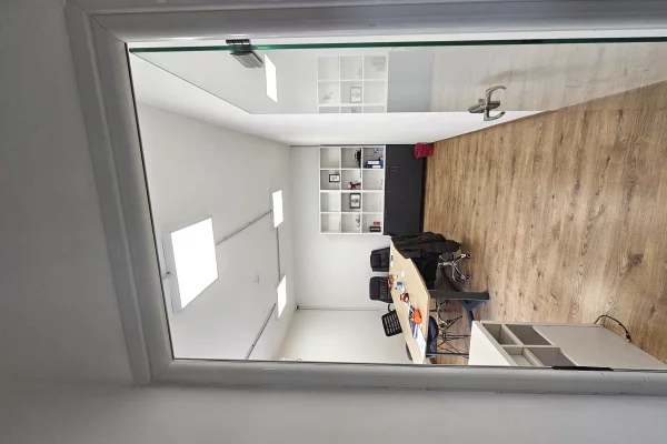 Ne BLLOK Jepet me Qira Zyre me siperfaqe 311 m2 e ndare me dy kate Rruga Sami Frasheri