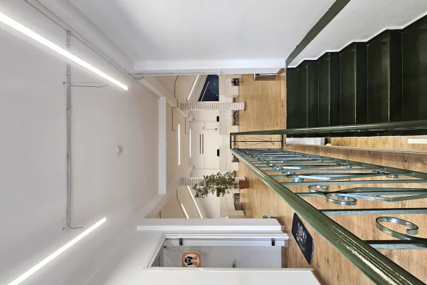 Ne BLLOK Jepet me Qira Zyre me siperfaqe 311 m2 e ndare me dy kate Rruga Sami Frasheri