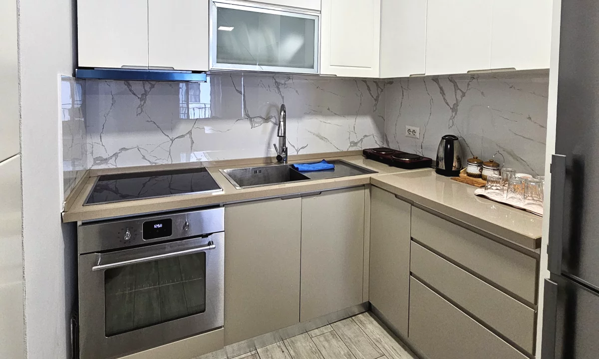 Appartamento in affitto a Tirana 1+1, Arredato