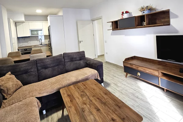 Appartamento in affitto a Tirana 1+1, Arredato