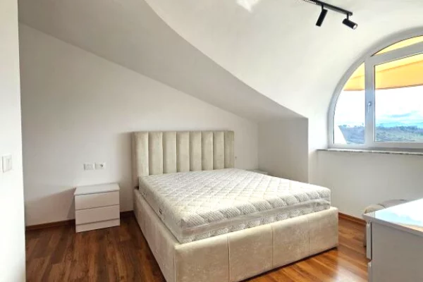 Shtepi me qera Apartament ne Tirane, 1+1, Mobilimi E mobiluar, Pagesa 37,000  Leke.