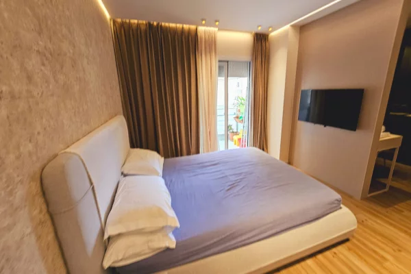 Shtepi me qera Apartament ne Tirane, 2+1, Mobilimi E mobiluar, Pagesa 950  Euro.