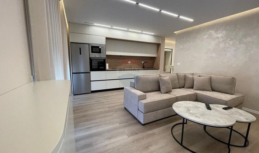 Shtepi me qera Apartament ne Tirane, 1+1, Mobilimi E mobiluar, Pagesa 650  Euro.