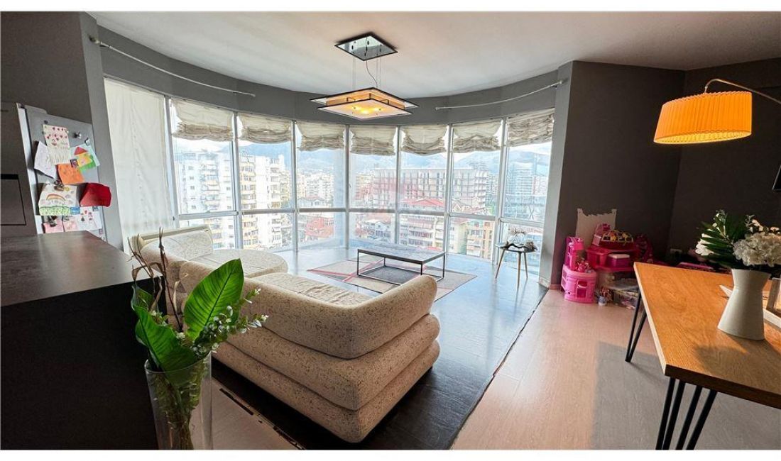 Shtepi me qera Apartament ne Tirane, 2+1, Mobilimi E mobiluar, Pagesa 800  Euro.