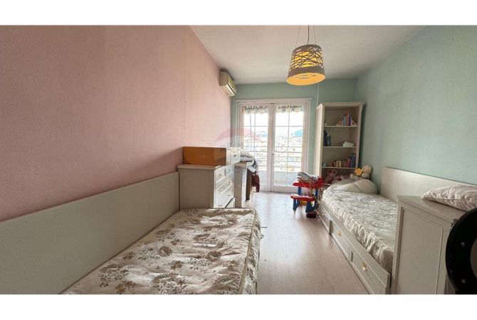 Shtepi me qera Apartament ne Tirane, 2+1, Mobilimi E mobiluar, Pagesa 800  Euro.