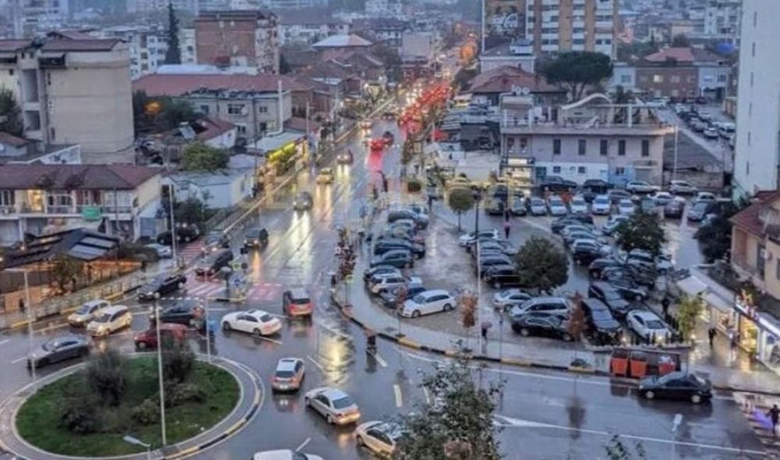 AMBIENT PER QERA TE KOMUNA PARISIT