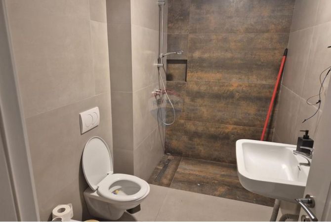 AMBIENT PER ZYRA PER QIRA TEK LAKE VIEW !