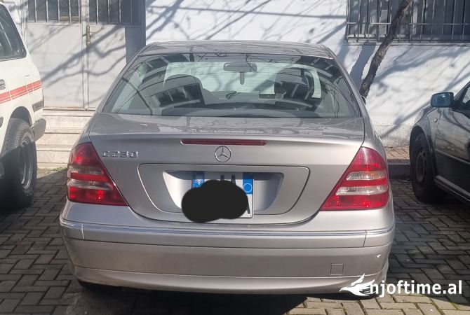 Auto in Vendita a Tirana - 5,300 Euro