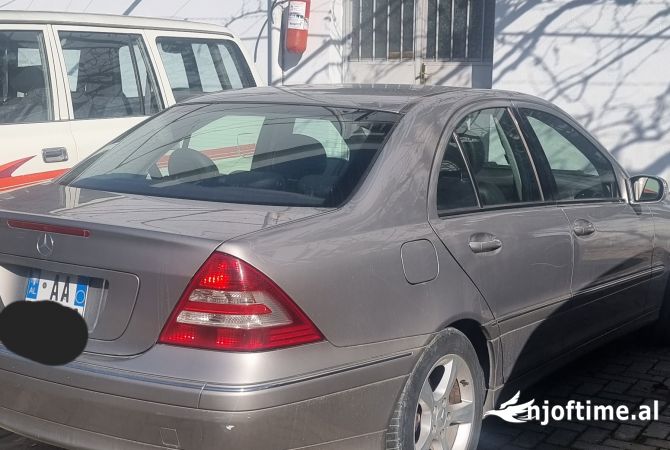 Auto in Vendita a Tirana - 5,300 Euro