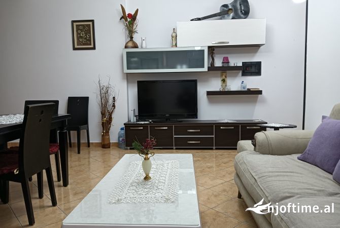 Shtepi me qera 2+1 ne Vlore - 50,000 Leke