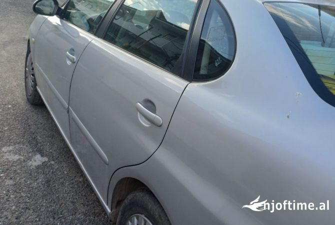 Auto in Vendita a Kruja - 2,200 Euro