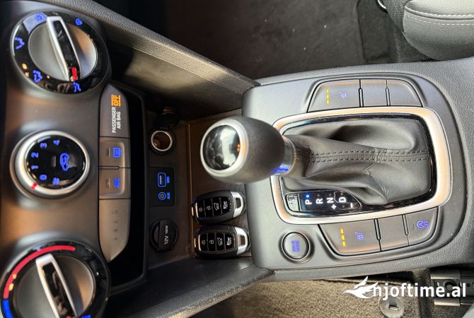 Auto in Vendita a Tirana, Hyundai, 2018 Diesel,Kambio Automatik Pagamento 12,800  Euro.