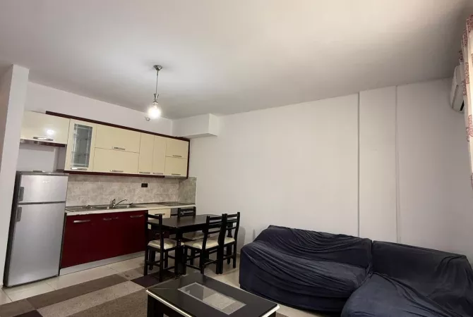 Jepet me qera 1+1 te selvia 