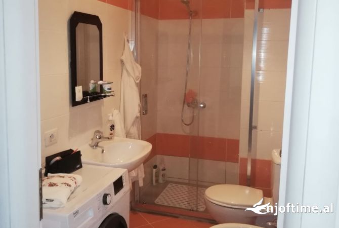 Shtepi ne shitje Apartament ne Sarande, 2+1, Mobilimi E mobiluar, Pagesa 125,000  Euro.