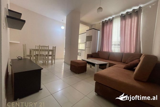 Jepet apartament per shitje Astir