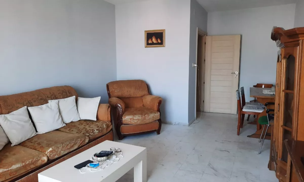 Shtepi me qera Apartament ne Tirane, 2+1, Mobilimi E mobiluar, Pagesa 50,000  Leke.