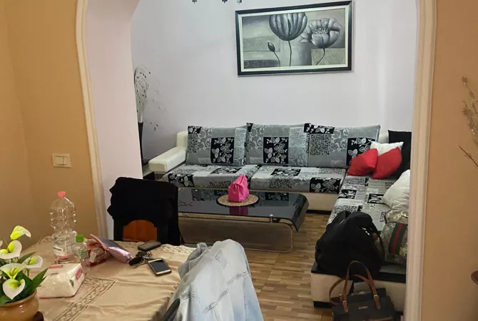 Shtepi me qera Apartament ne Tirane, 1+1, Mobilimi E mobiluar, Pagesa 600  Euro.