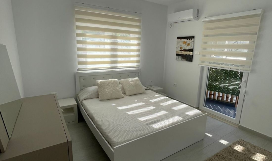 Shtepi me qera Shtepi Private ne Tirane, 1+1, Mobilimi E mobiluar, Pagesa 400  Euro.