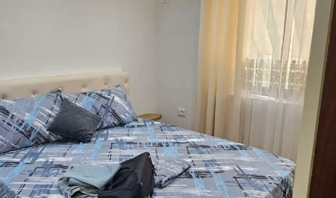 Shtepi me qera Apartament ne Tirane, 1+1, Mobilimi E mobiluar, Pagesa 550  Euro.