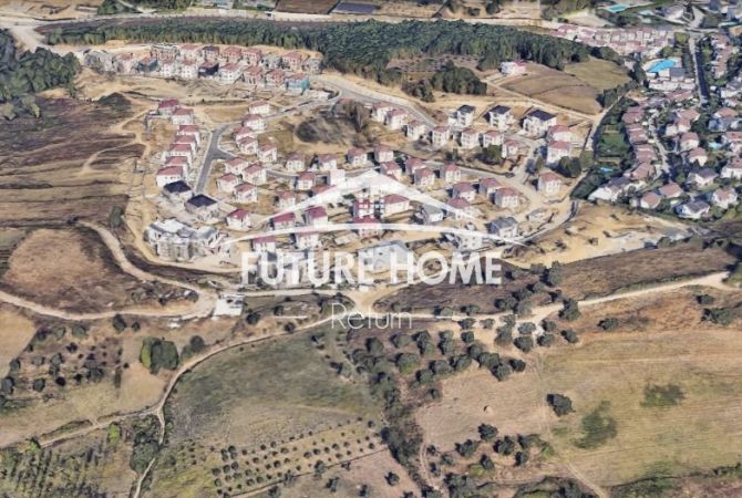 Truall ose Toke ne Tirane - 2,100,000 Euro