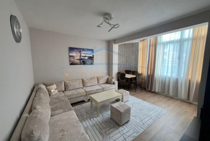 Shitet, Apartament 2+1, Rruga e Dibrës (Spitali Universitar Nënë Tereza)