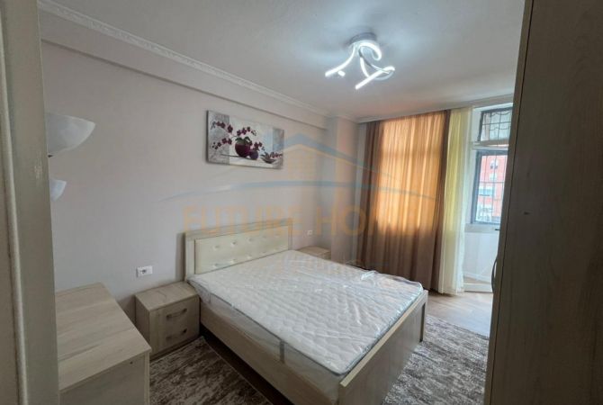Shtepi ne shitje Apartament ne Tirane, 2+1, Mobilimi E mobiluar, Pagesa 175,000  Euro.