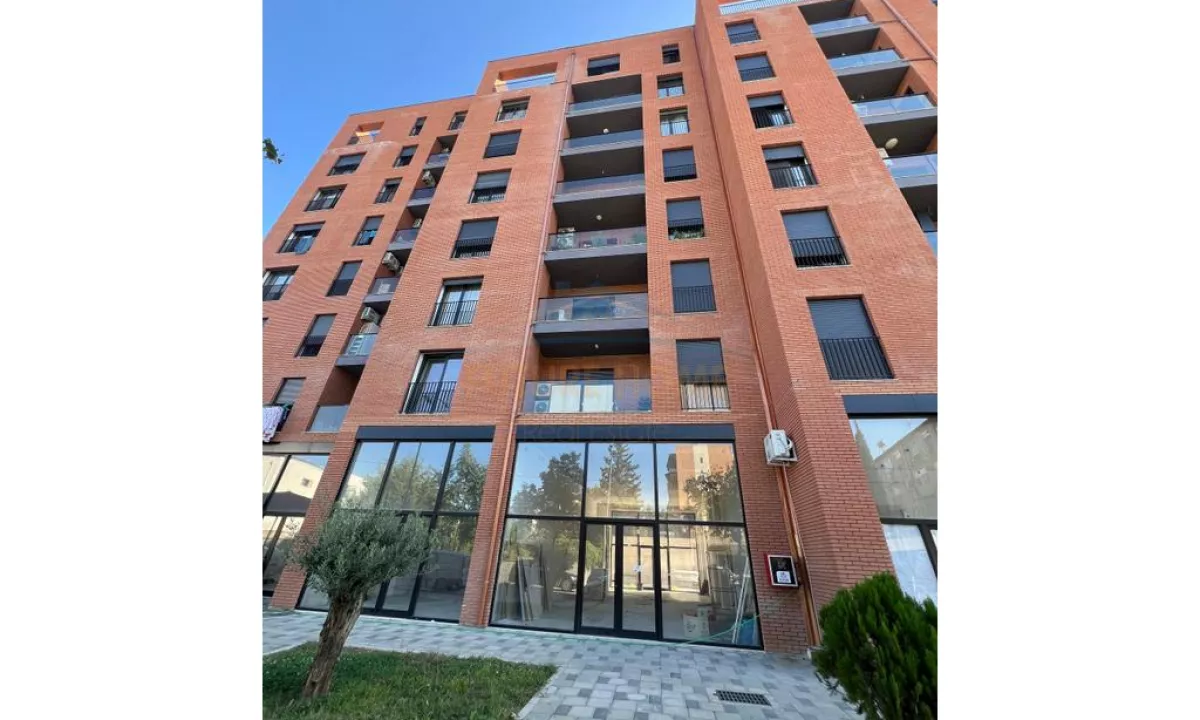 Shtepi ne shitje Apartament ne Tirane, 2+1, Mobilimi Bosh, pa mobiluar, Pagesa 157,350  Euro.