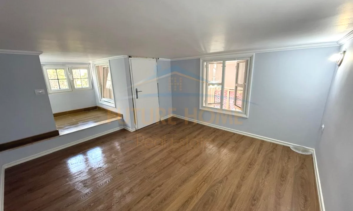 Shtepi ne shitje Apartament ne Tirane, 1+1, Mobilimi Bosh, pa mobiluar, Pagesa 85,000  Euro.