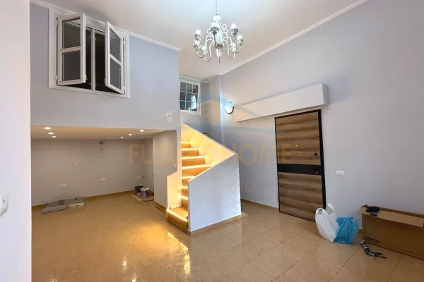 Shtepi ne shitje Apartament ne Tirane, 1+1, Mobilimi Bosh, pa mobiluar, Pagesa 85,000  Euro.