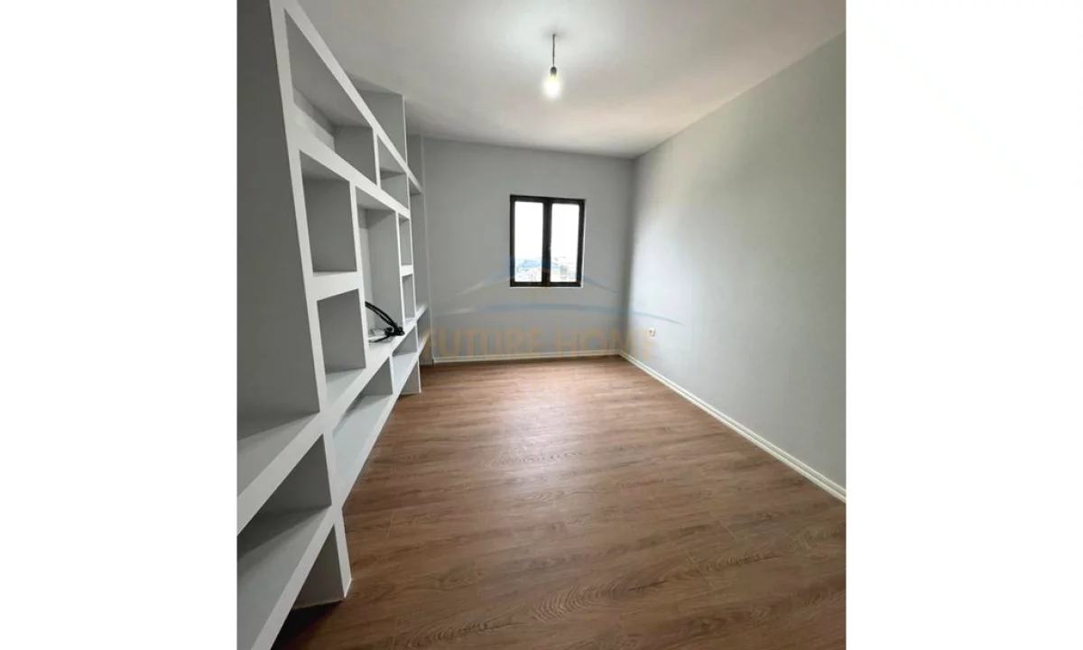 Apartment for sale in Tirana 1+1, Emty