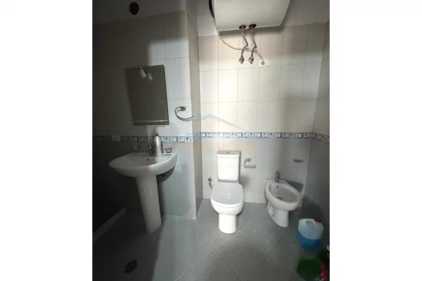 Apartment for sale in Tirana 1+1, Emty