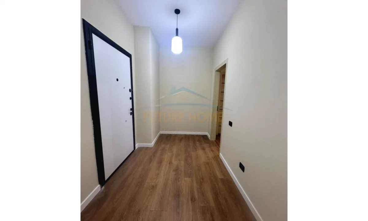 Shtepi ne shitje Apartament ne Tirane, 1+1, Mobilimi E mobiluar, Pagesa 149,000  Euro.