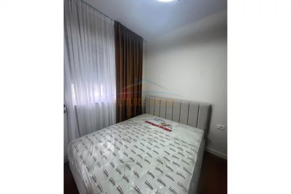Shtepi ne shitje Apartament ne Tirane, 1+1, Mobilimi E mobiluar, Pagesa 129,000  Euro.