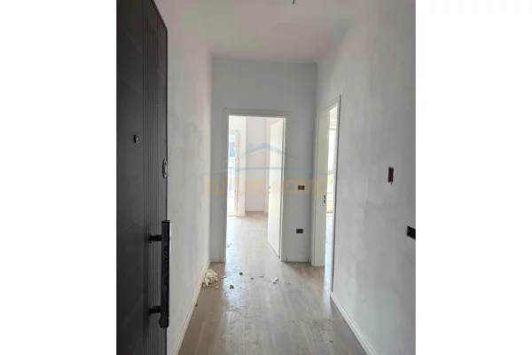 Shtepi ne shitje 1+1 ne Tirane - 162,000 Euro