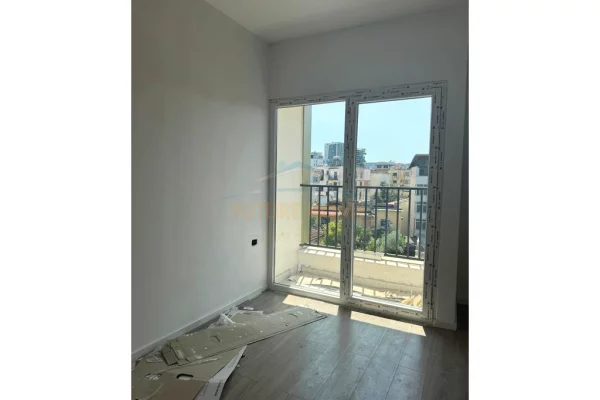 Shtepi ne shitje Apartament ne Tirane, 1+1, Mobilimi Bosh, pa mobiluar, Pagesa 162,000  Euro.