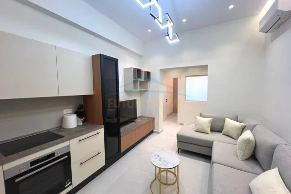 Tirane, jepet me qera apartament 2+1 Kati 3, 85 m² 1.000 €