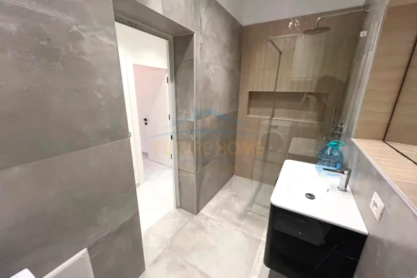 Shtepi me qera Apartament ne Tirane, 1+1, Mobilimi E mobiluar, Pagesa 1,000  Euro.