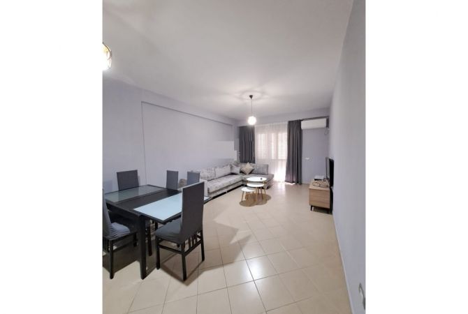 Shtepi me qera Apartament ne Tirane, 2+1, Mobilimi E mobiluar, Pagesa 450  Euro.