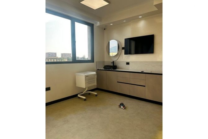 Business Property in Sale 3+1 in Tirana - 295,000 Euro