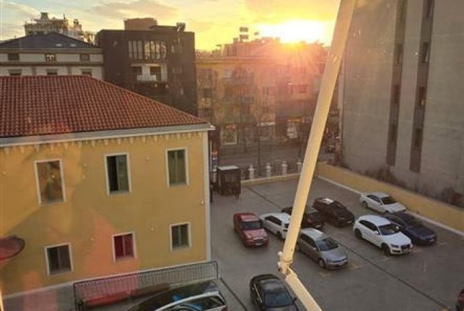Shtepi me qera Apartament ne Tirane, 1+1, Mobilimi E mobiluar, Pagesa 600  Euro.