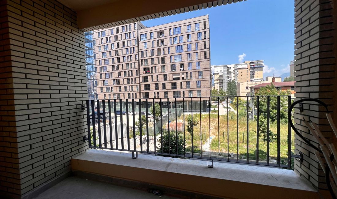 Shtepi ne shitje Apartament ne Tirane, 2+1, Mobilimi Bosh, pa mobiluar, Pagesa 161,500  Euro.