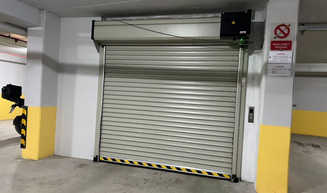 Shitet, Post Parkimi, “21 Dhjetori – Ish Parku”, Tirane.