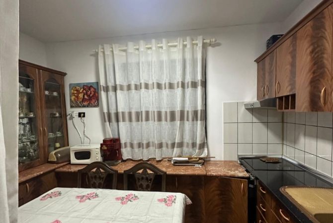 🏠 Shtepi  me qera,  Vile  3+1  Vile: 2 Kateshe 📍Qyteti Studenti / Sauk