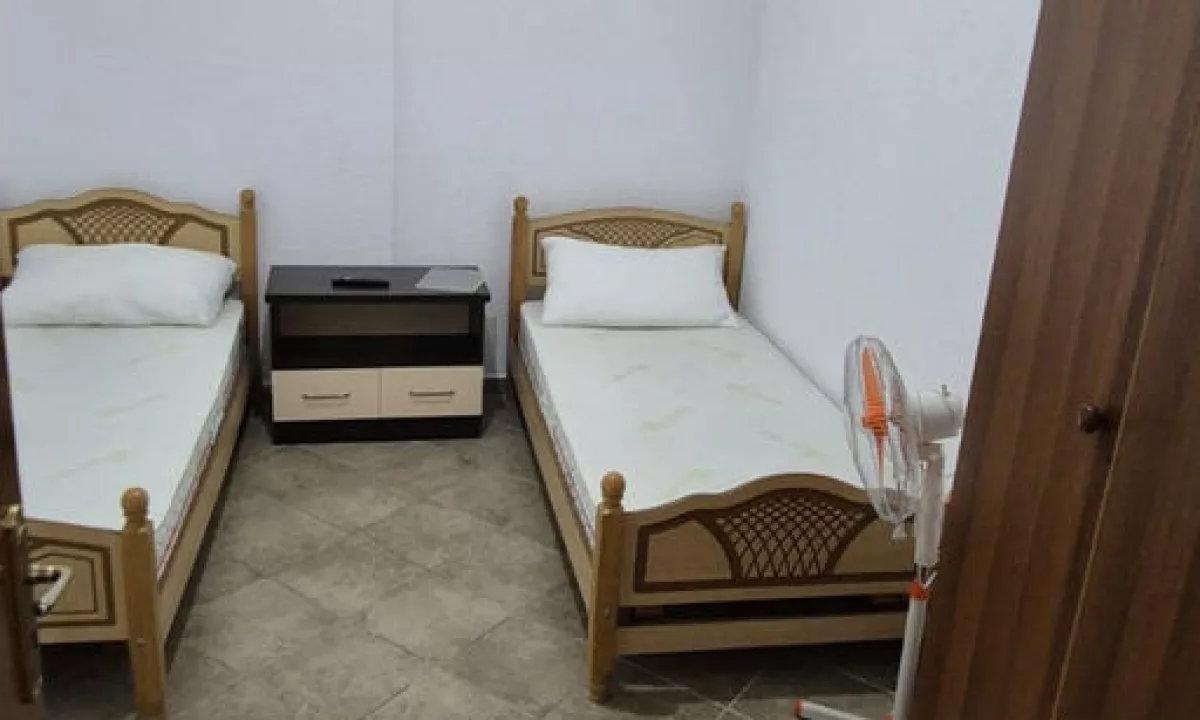 Shtepi me qera Apartament ne Tirane, 2+1, Mobilimi E mobiluar, Pagesa 410  Euro.