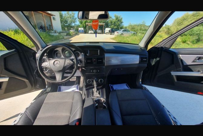 Auto in Vendita a Tirana - 9,700 Euro