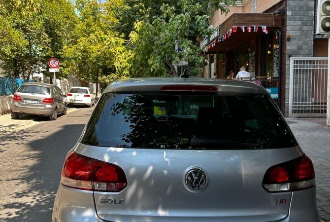 Auto in Vendita a Tirana - 5,000 Euro